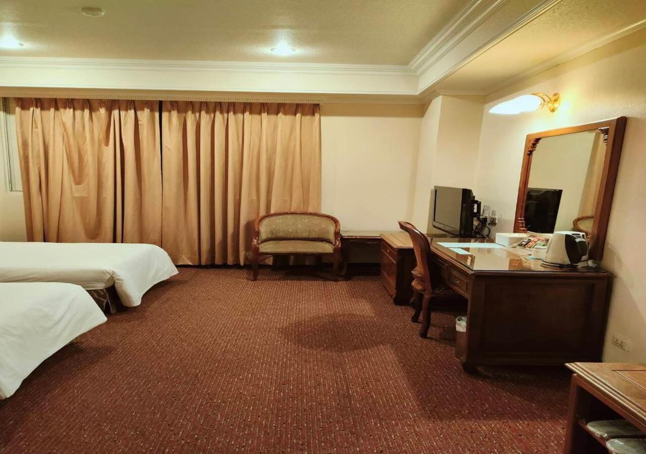 Champion Hotel Tajpej Buitenkant foto