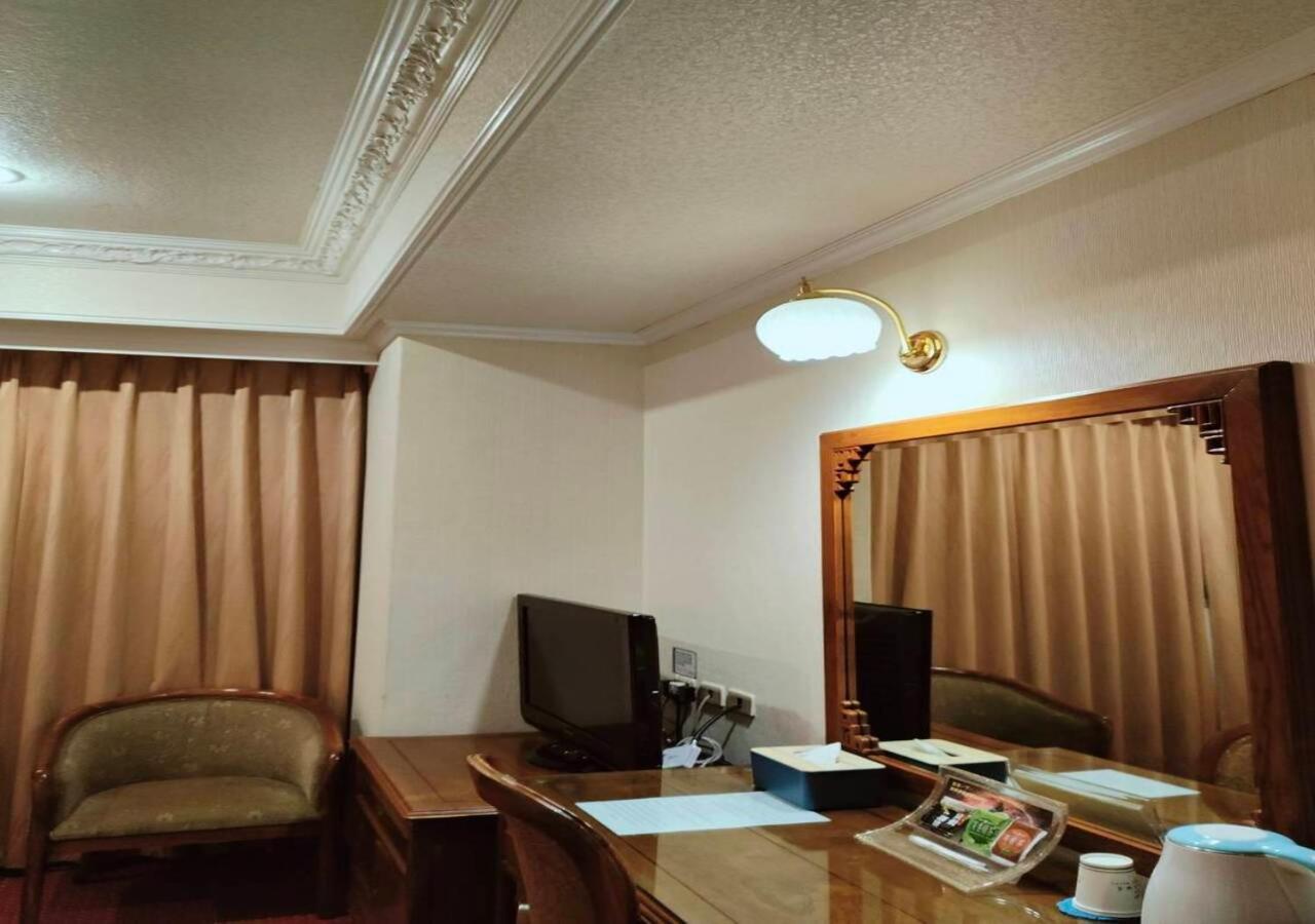 Champion Hotel Tajpej Buitenkant foto