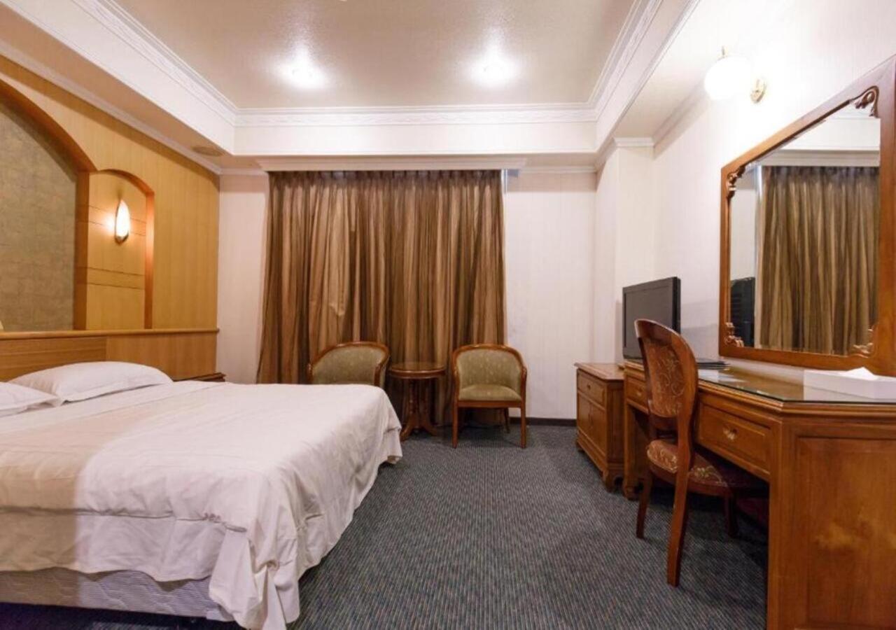 Champion Hotel Tajpej Buitenkant foto