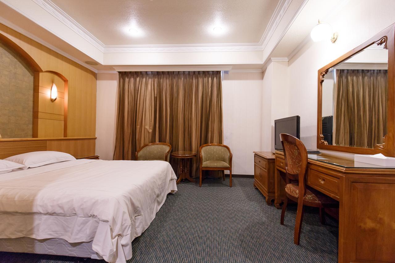 Champion Hotel Tajpej Buitenkant foto